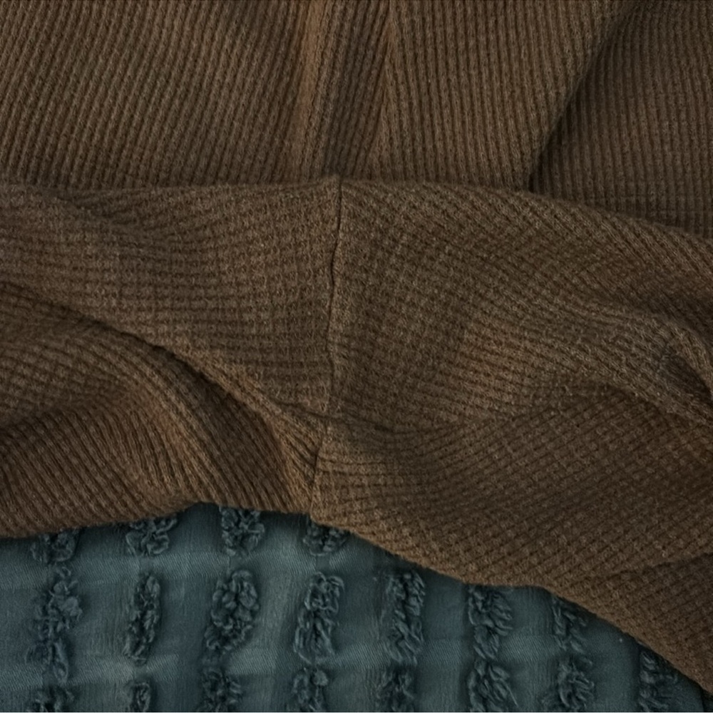 TNA Brown Ribbed Long Sleeve Crop Top & Jogger Set - Picture 5 of 6